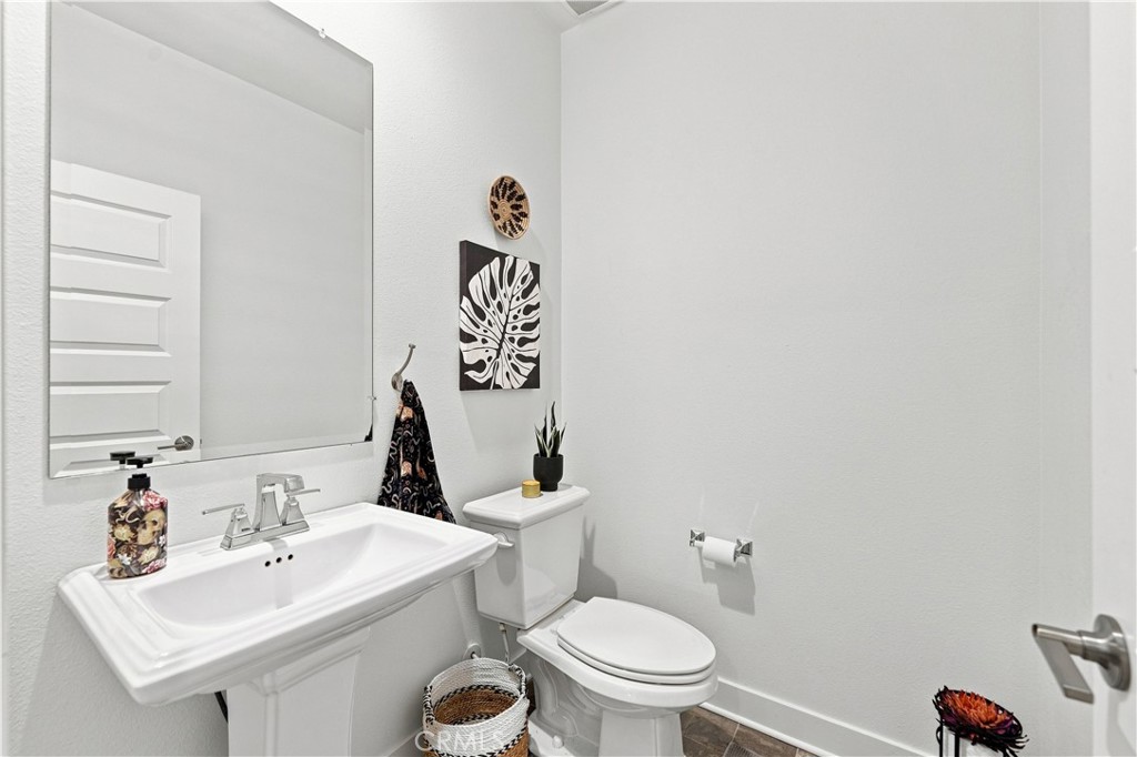 24954 Whispering Way Property Photo 9