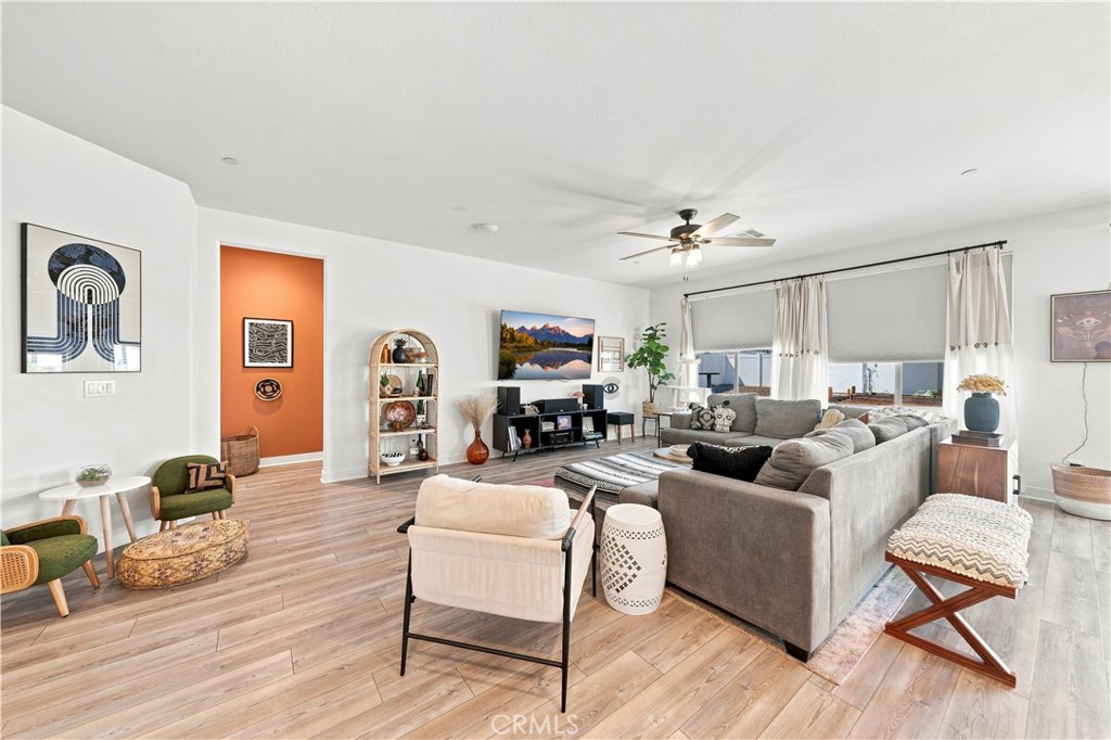 24954 Whispering Way Property Photo 11
