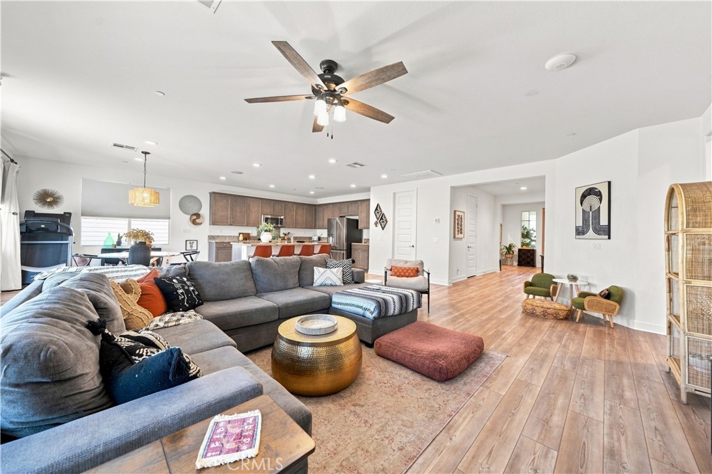 24954 Whispering Way Property Photo 13