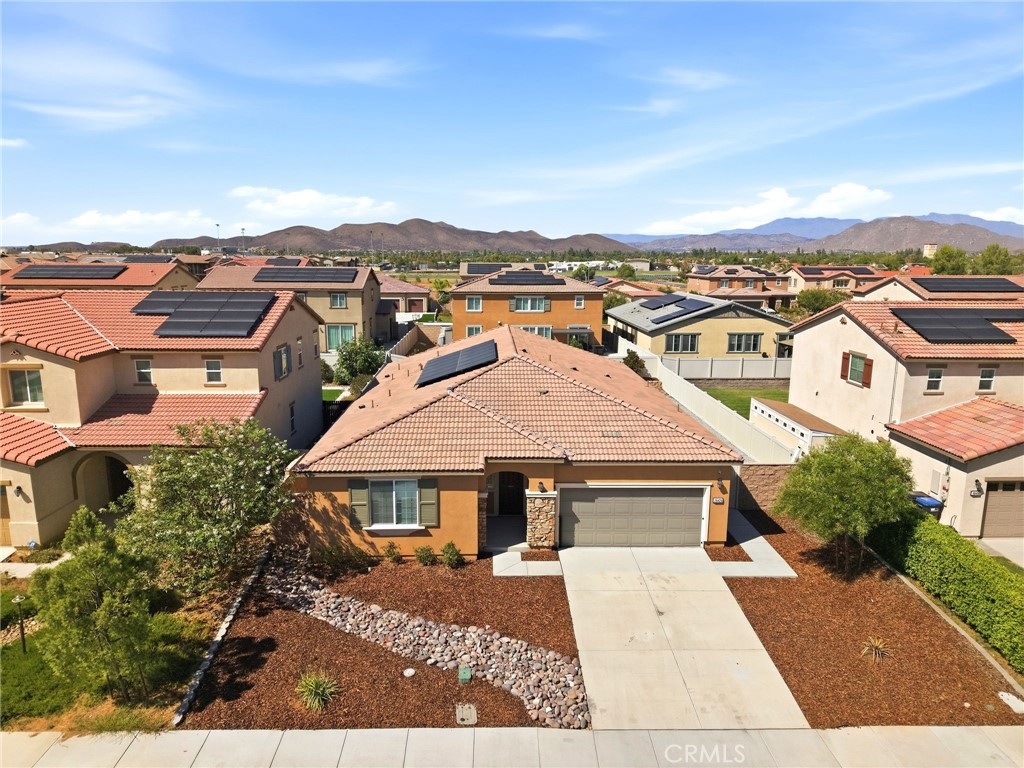28426 Heather Green Way Property Photo 1