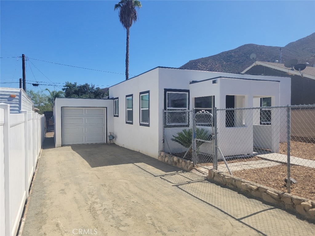33174 Tetterington Property Photo 4