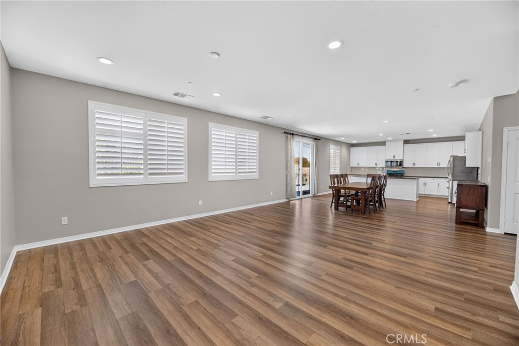 34136 Thistlewood Avenue Property Photo 18