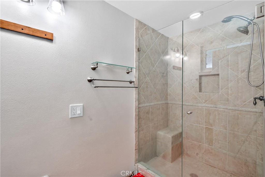 5842 Shirl Property Photo 37