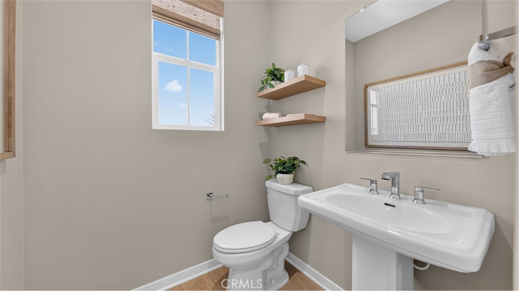 8348 Toyon Street Property Photo 18