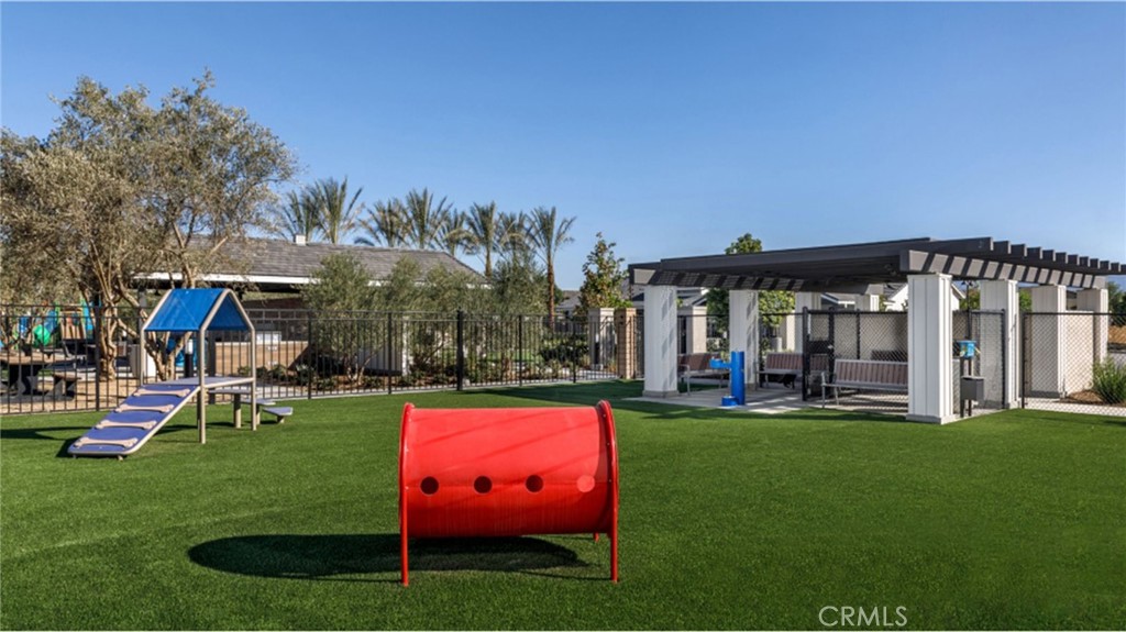 8348 Toyon Street Property Photo 35