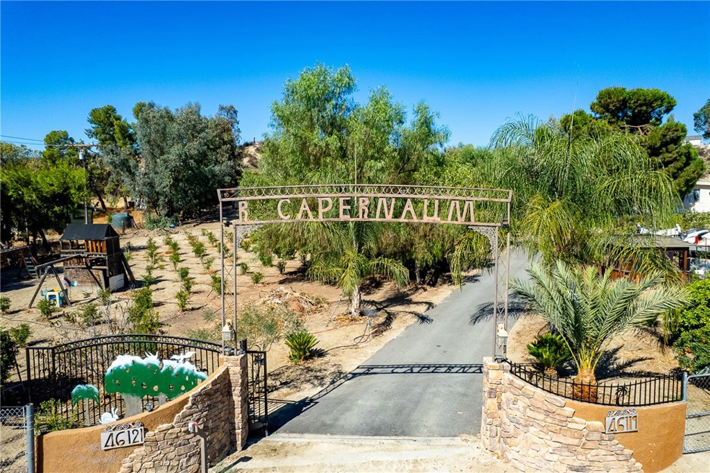 46119 Rainbow Property Photo 1