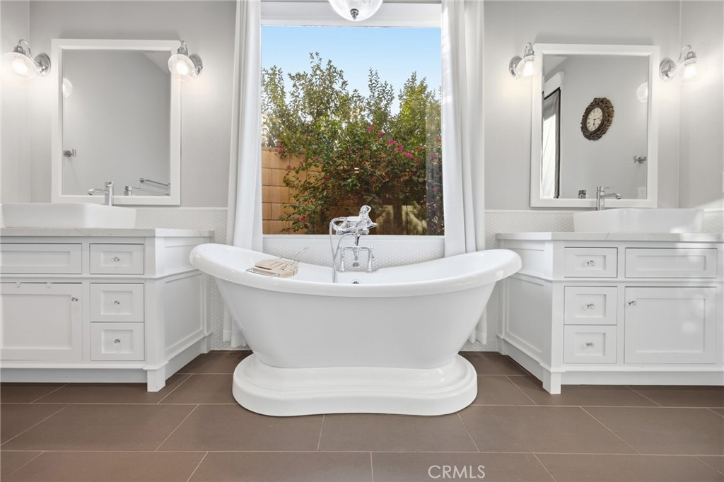 31352 Ensemble Property Photo 22