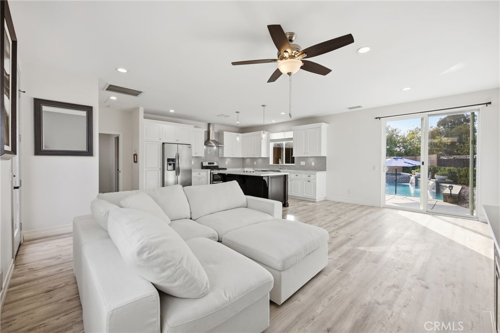 31352 Ensemble Property Photo 26