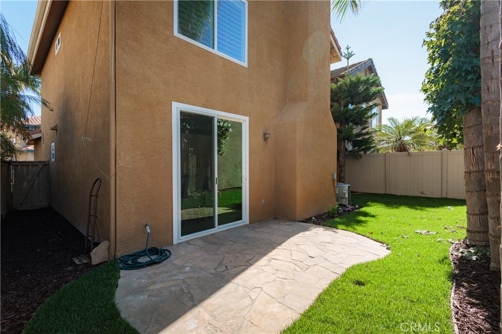 24438 Sunray Property Photo 8