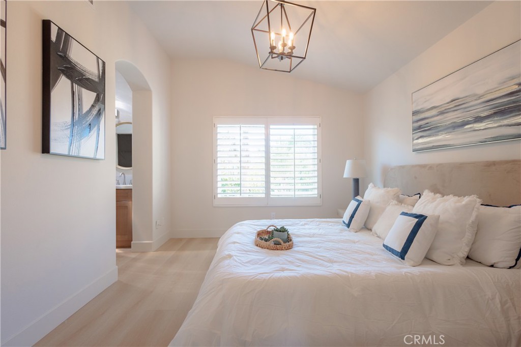 24438 Sunray Property Photo 23