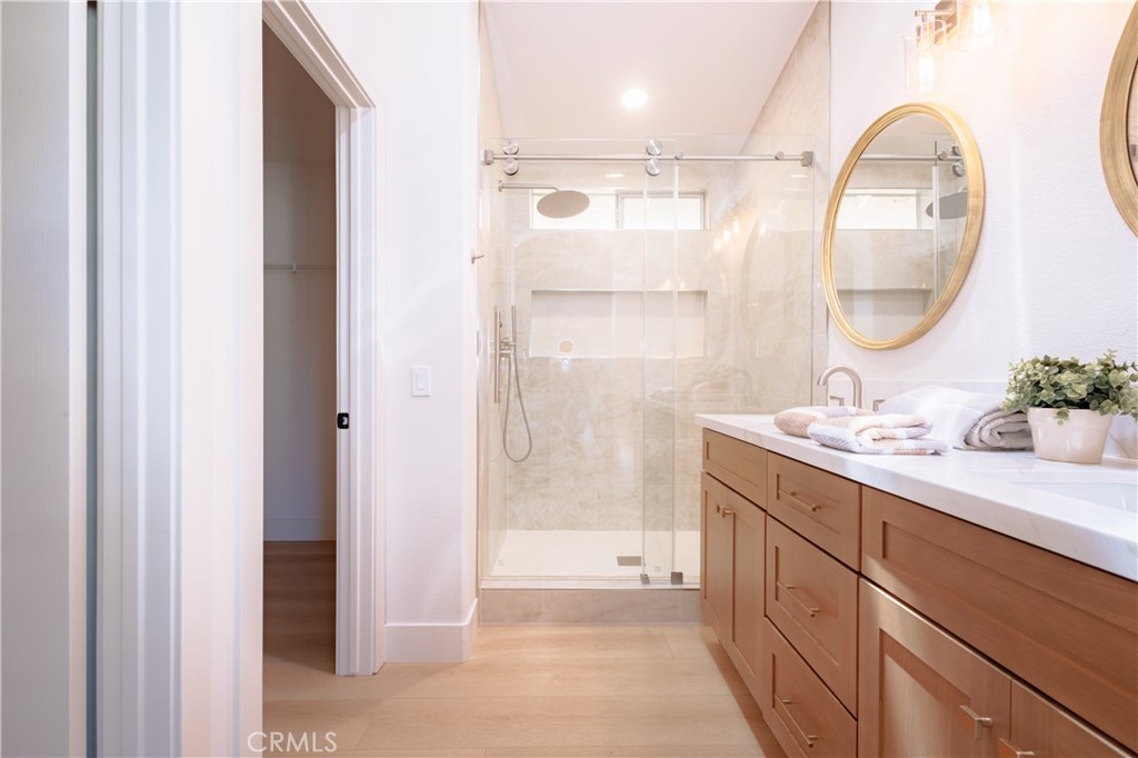 24438 Sunray Property Photo 24