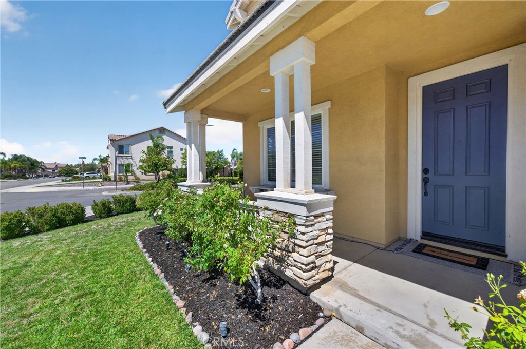 31254 Kestrel Property Photo 4