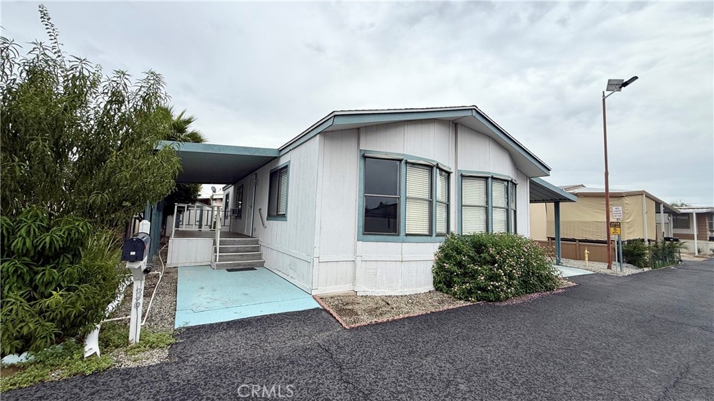 530 W Devonshire 36 Property Photo 3
