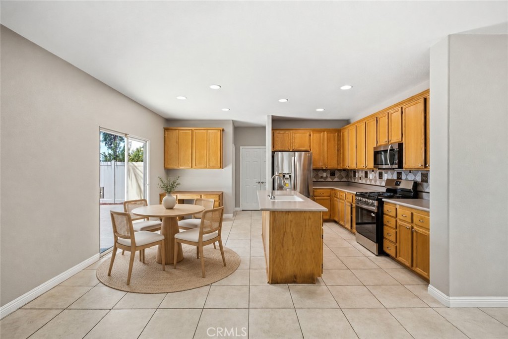 327 Alamo Way Property Photo 11