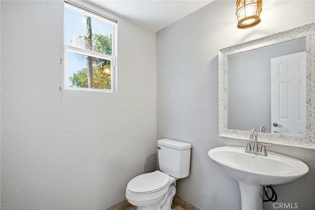 327 Alamo Way Property Photo 18