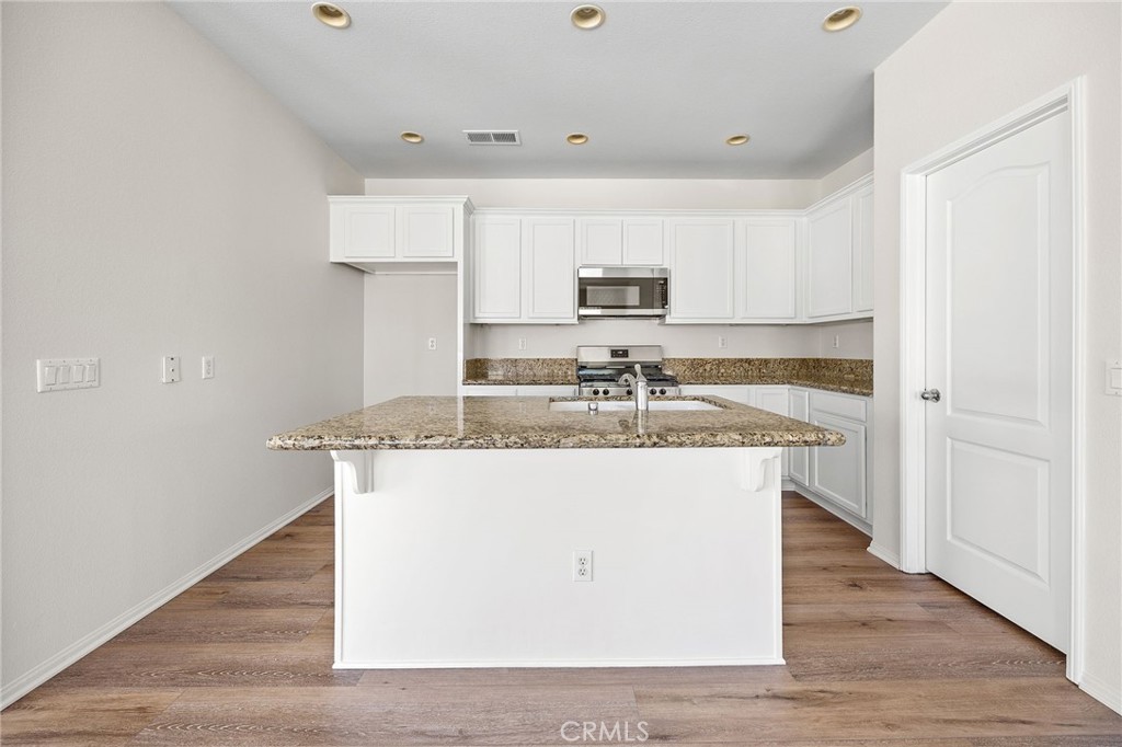 1863 Orchard Park Court Property Photo 14