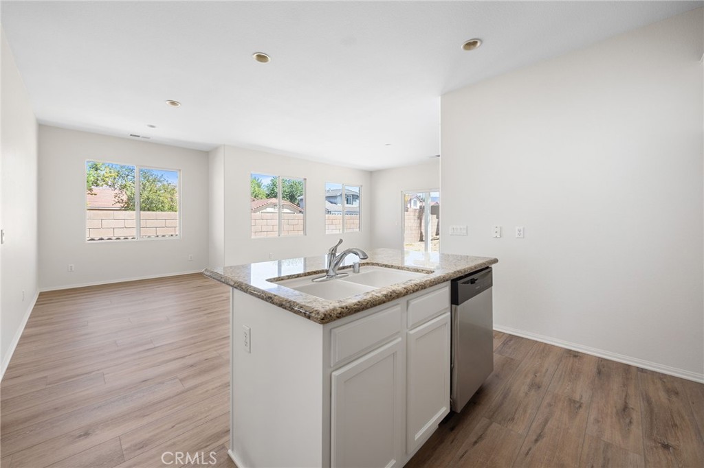1863 Orchard Park Court Property Photo 17