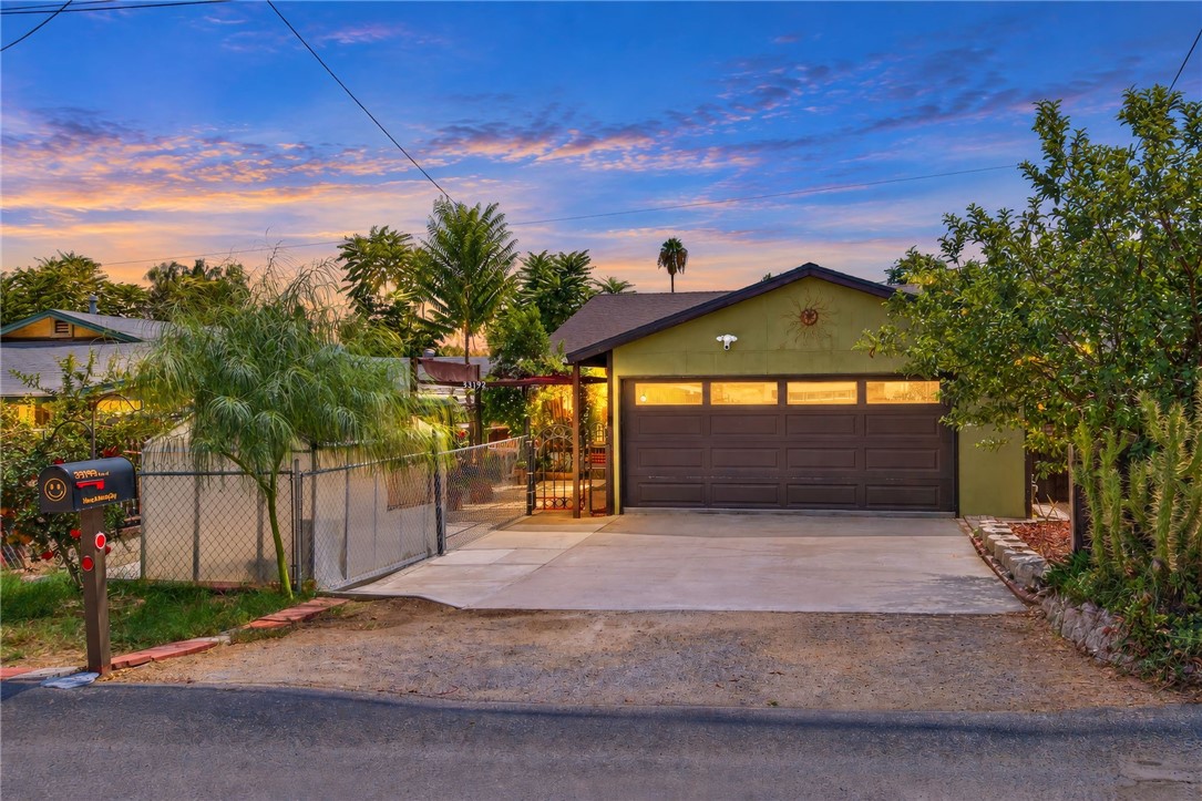 33192 Case Property Photo 1