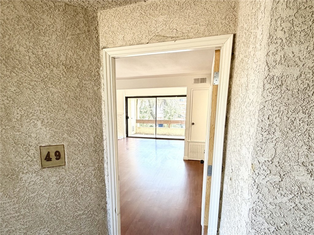 15155 Sherman Way 49 Property Photo 5