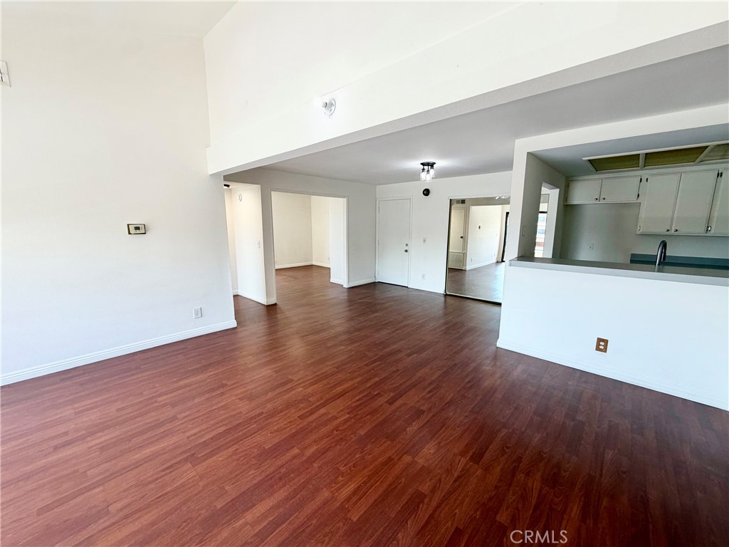 15155 Sherman Way 49 Property Photo 10