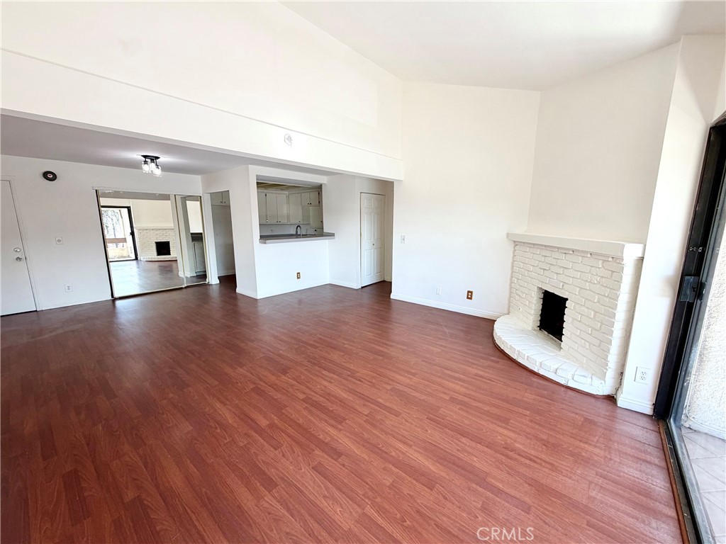 15155 Sherman Way 49 Property Photo 11