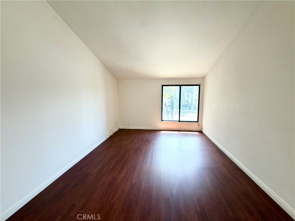 15155 Sherman Way 49 Property Photo 12