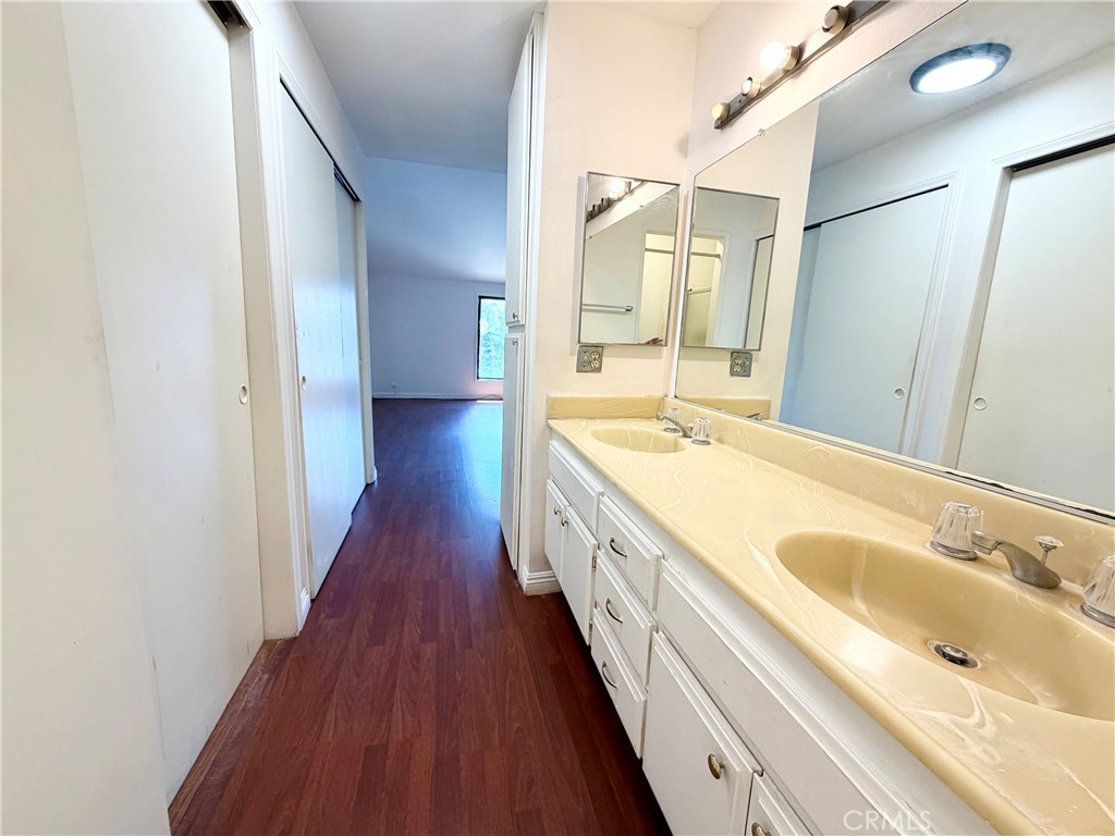 15155 Sherman Way 49 Property Photo 15