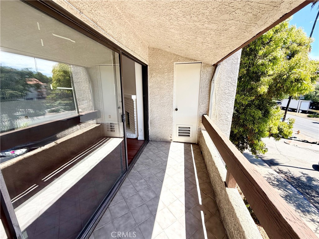 15155 Sherman Way 49 Property Photo 22