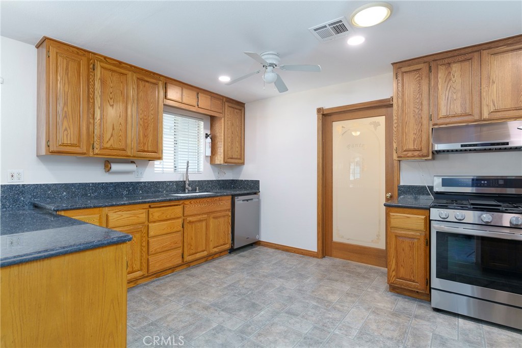 4926 Wilton Pl. Property Photo 32