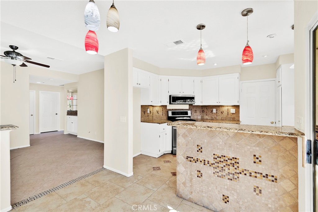 39909 Via Castana Property Photo 16