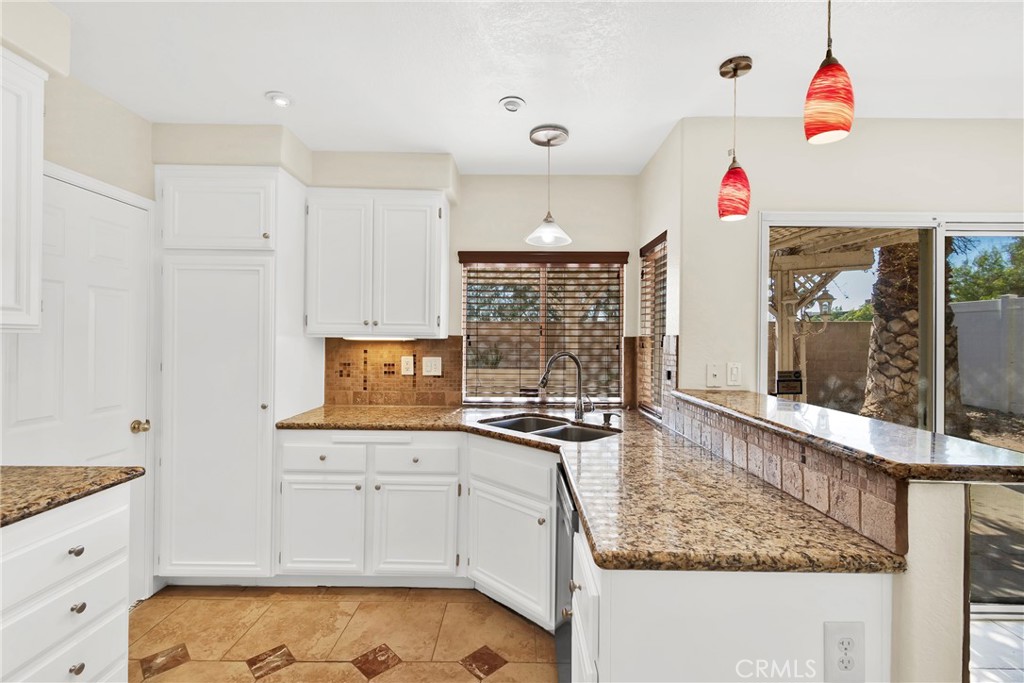 39909 Via Castana Property Photo 18