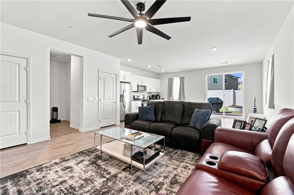 1744 Plume Property Photo 10