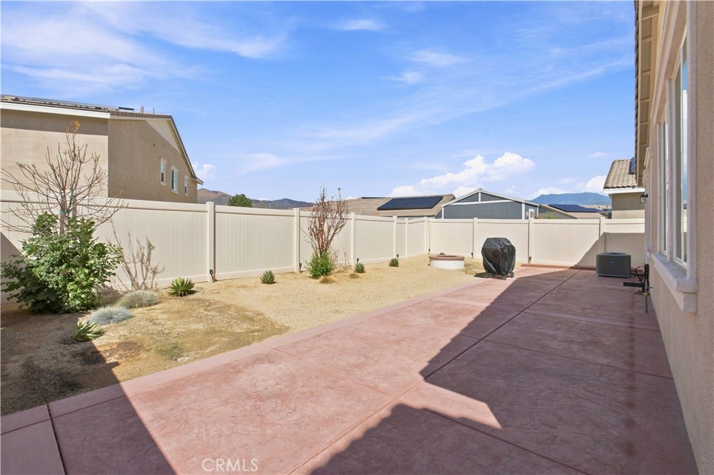 1744 Plume Property Photo 27