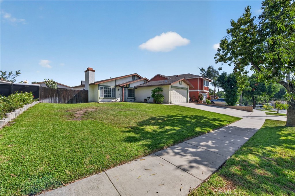 1141 Fallbrook Drive Property Photo 3