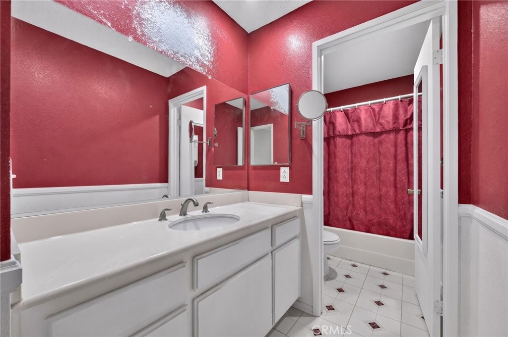 1141 Fallbrook Drive Property Photo 23