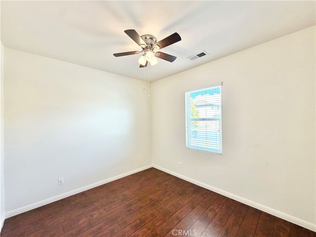 33205 Gypsum Street Property Photo 6