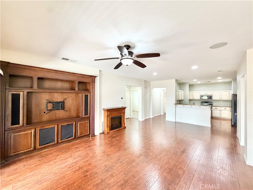 33205 Gypsum Street Property Photo 11