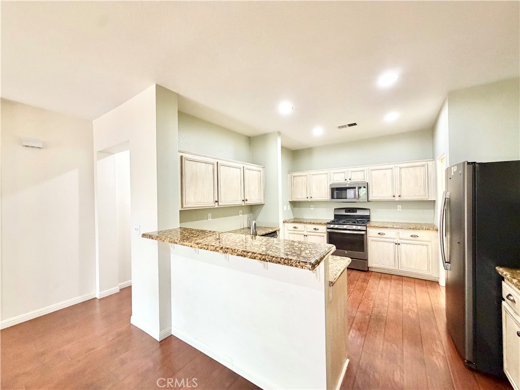 33205 Gypsum Street Property Photo 12