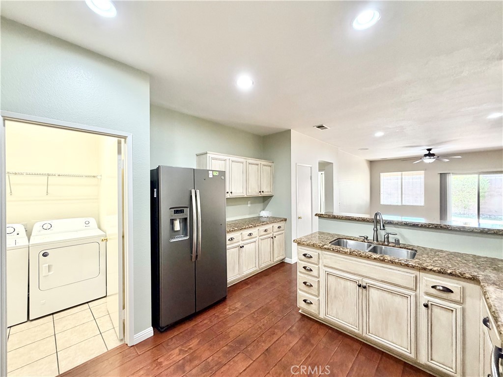 33205 Gypsum Street Property Photo 14