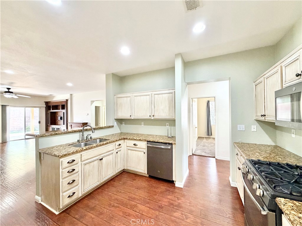33205 Gypsum Street Property Photo 15