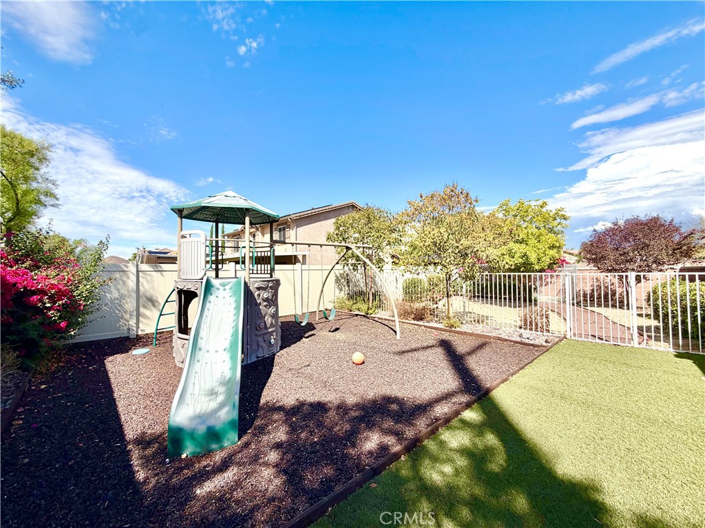33205 Gypsum Street Property Photo 29