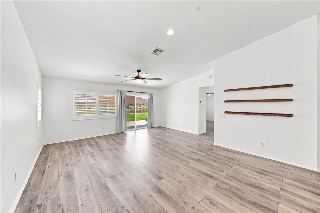 35124 Sorrel Property Photo 5