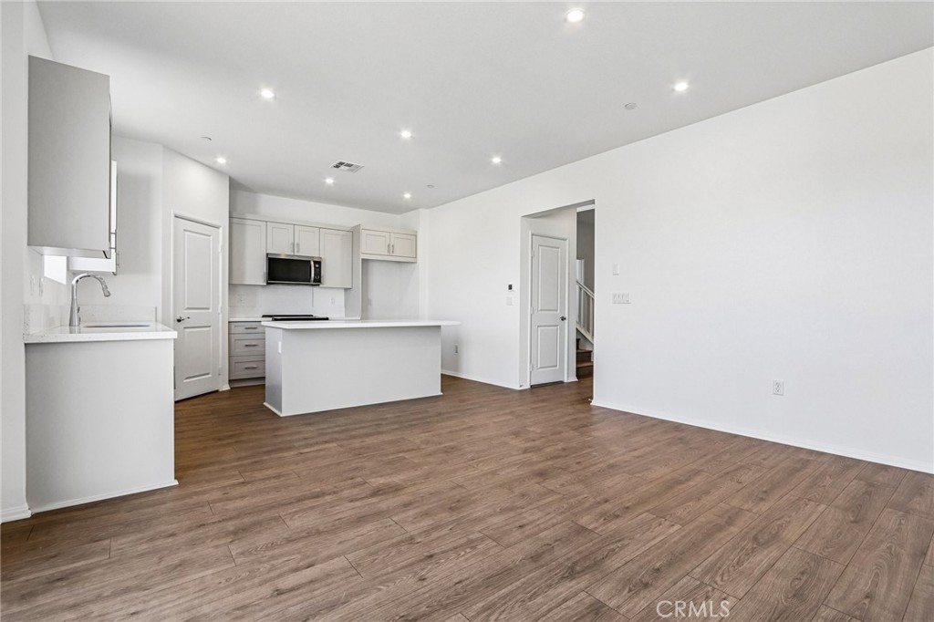 27207 Stardust Avenue Property Photo 13