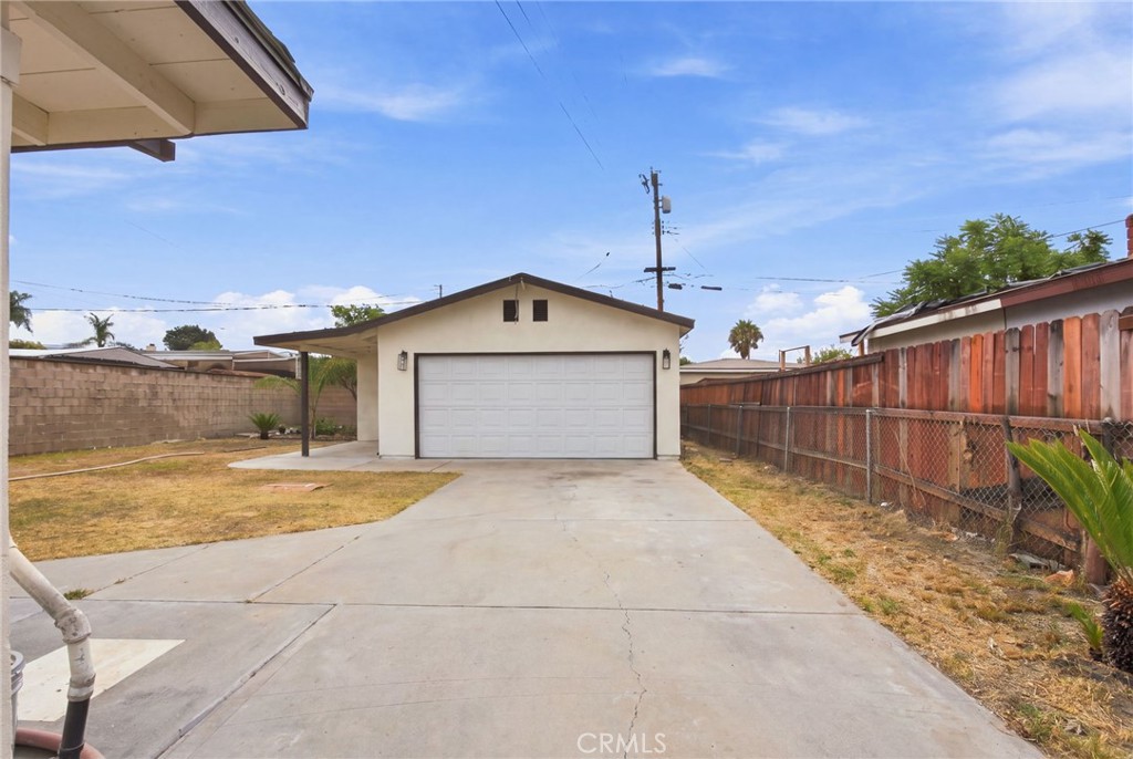 5538 N Aspan Property Photo 21