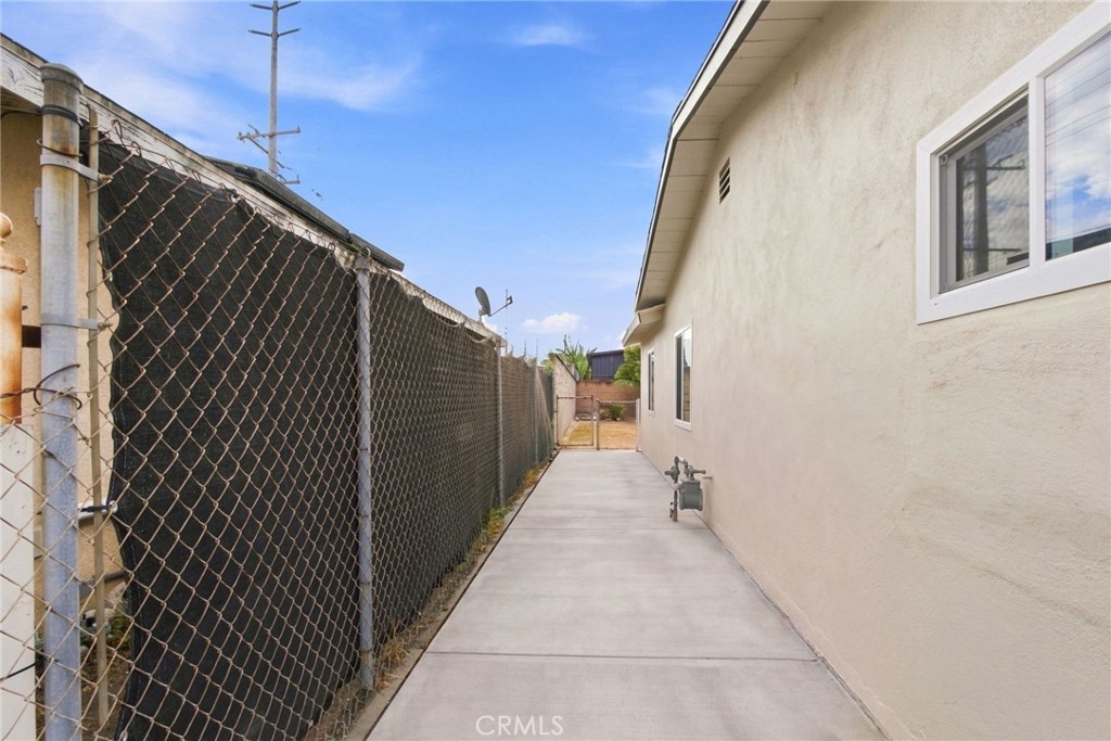 5538 N Aspan Property Photo 25