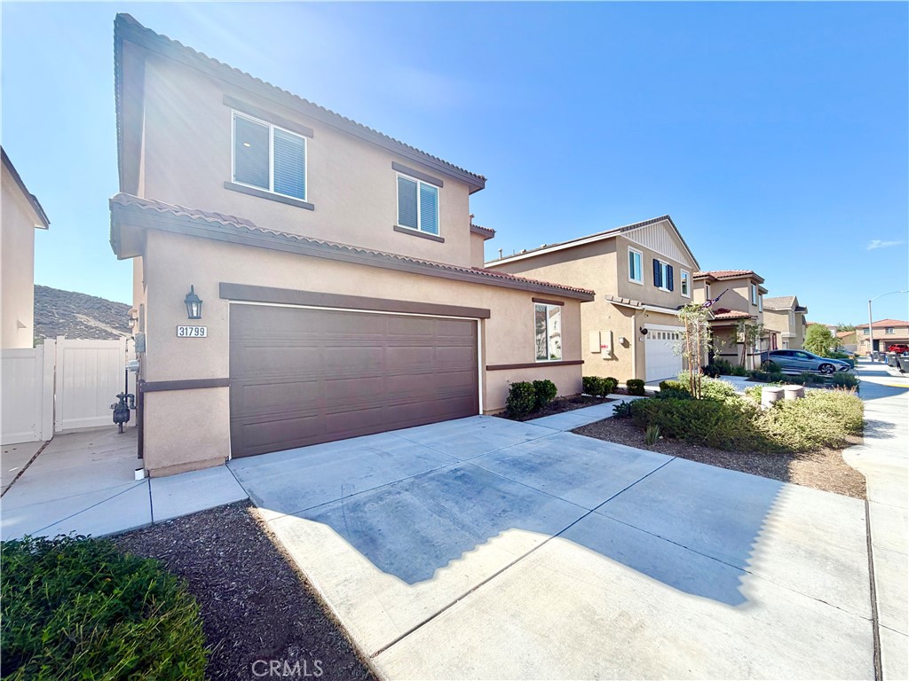 31799 Woodbank Way Property Photo 2