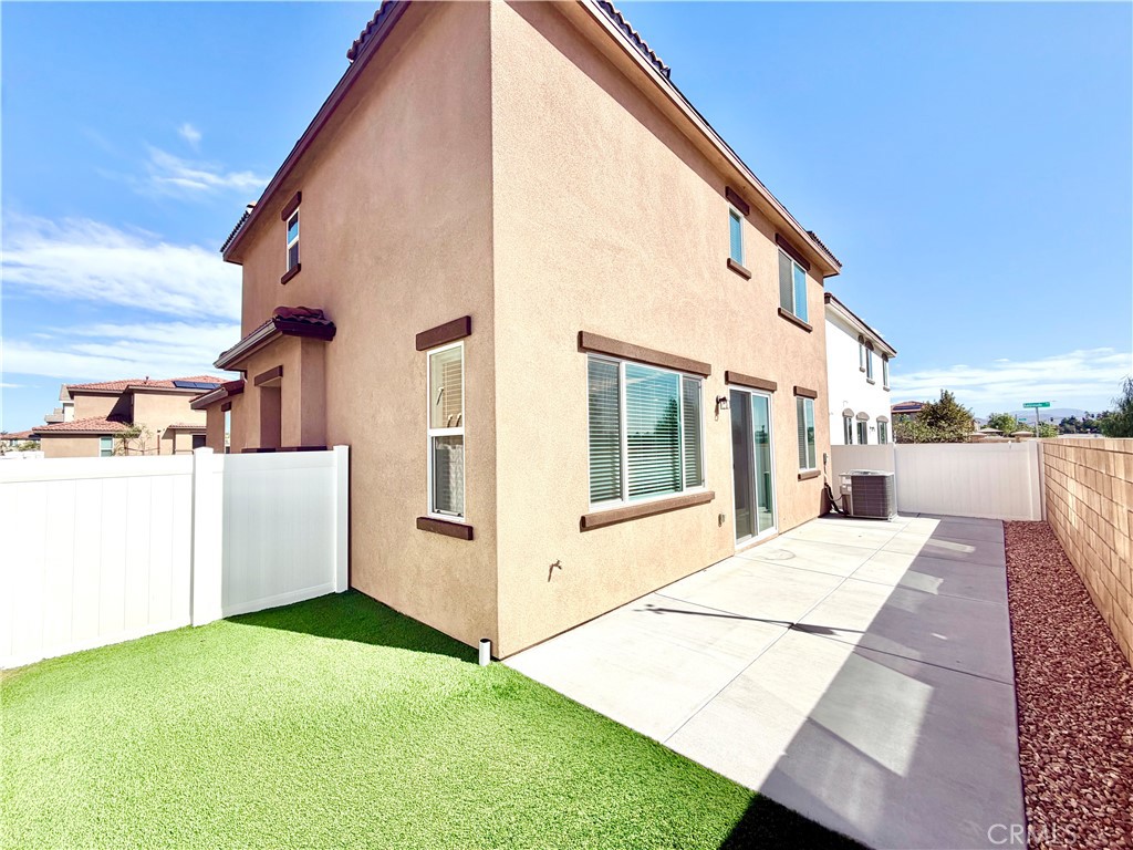 31799 Woodbank Way Property Photo 34