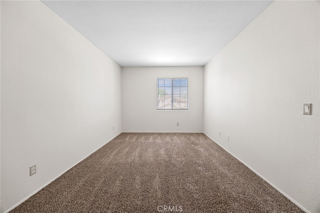 2561 Jeffery Property Photo 26
