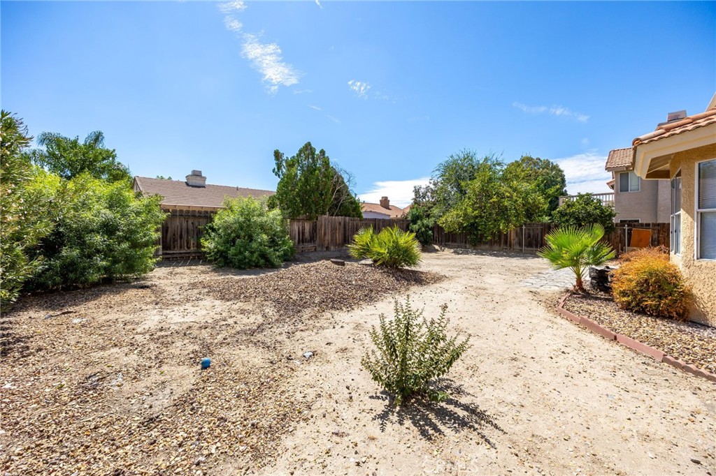 2561 Jeffery Property Photo 31
