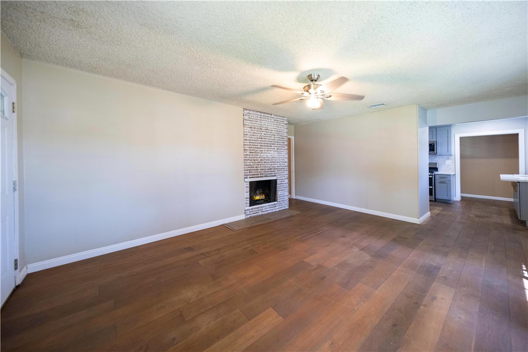 650 S Hazelwood Property Photo 13